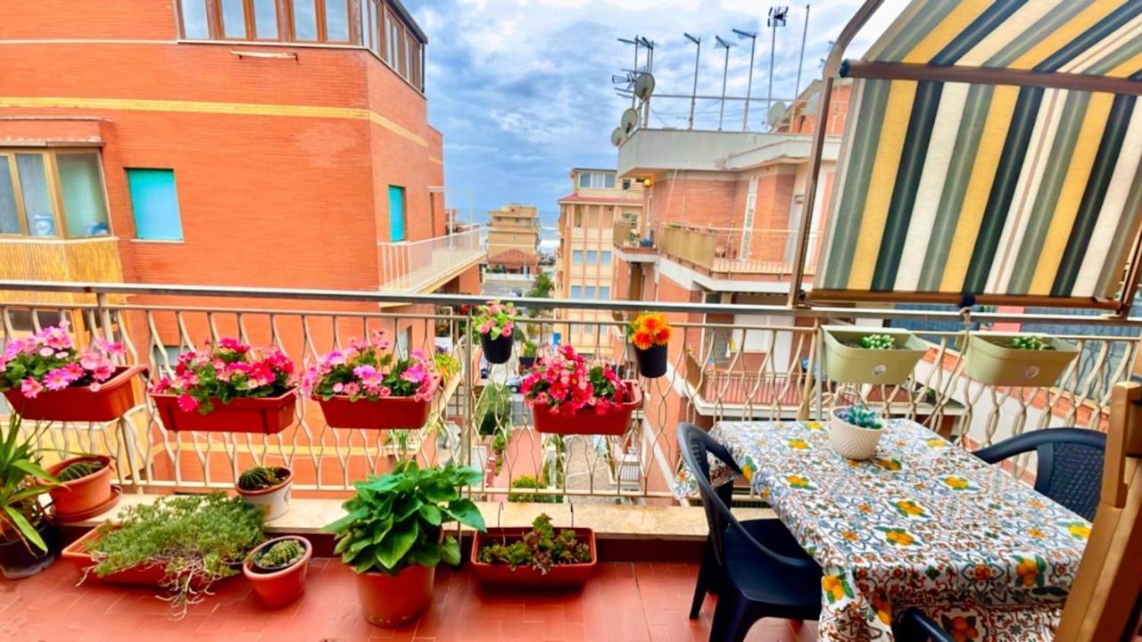 Ferienwohnung Penthouse Salus Sea View Terrace Lido di Ostia Exterior foto