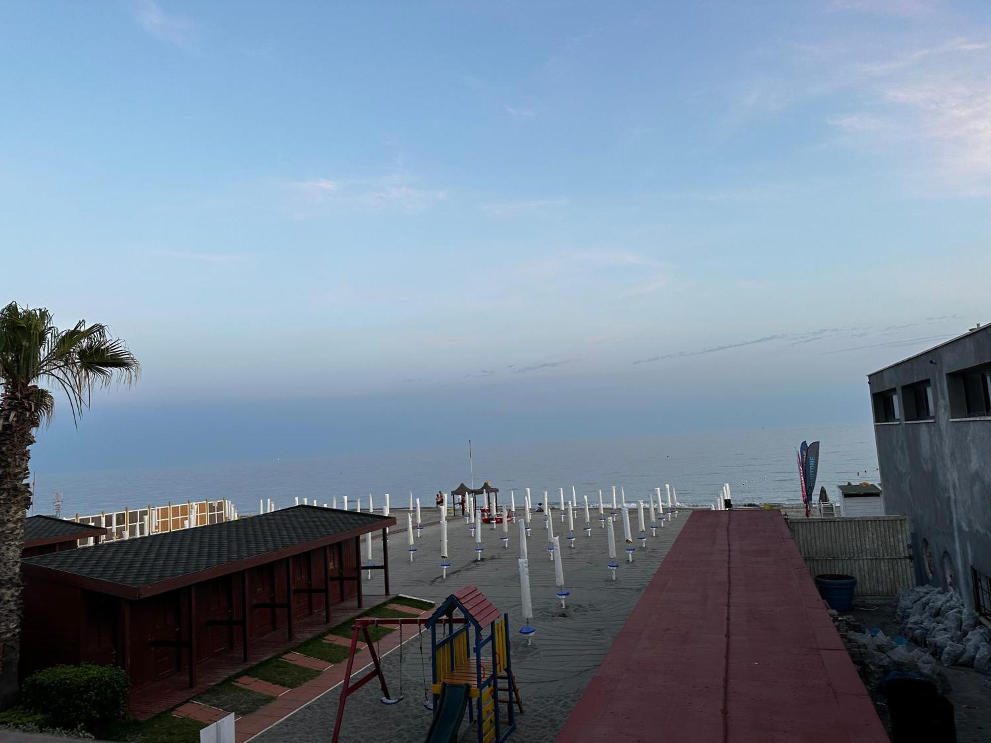 Ferienwohnung Penthouse Salus Sea View Terrace Lido di Ostia Exterior foto