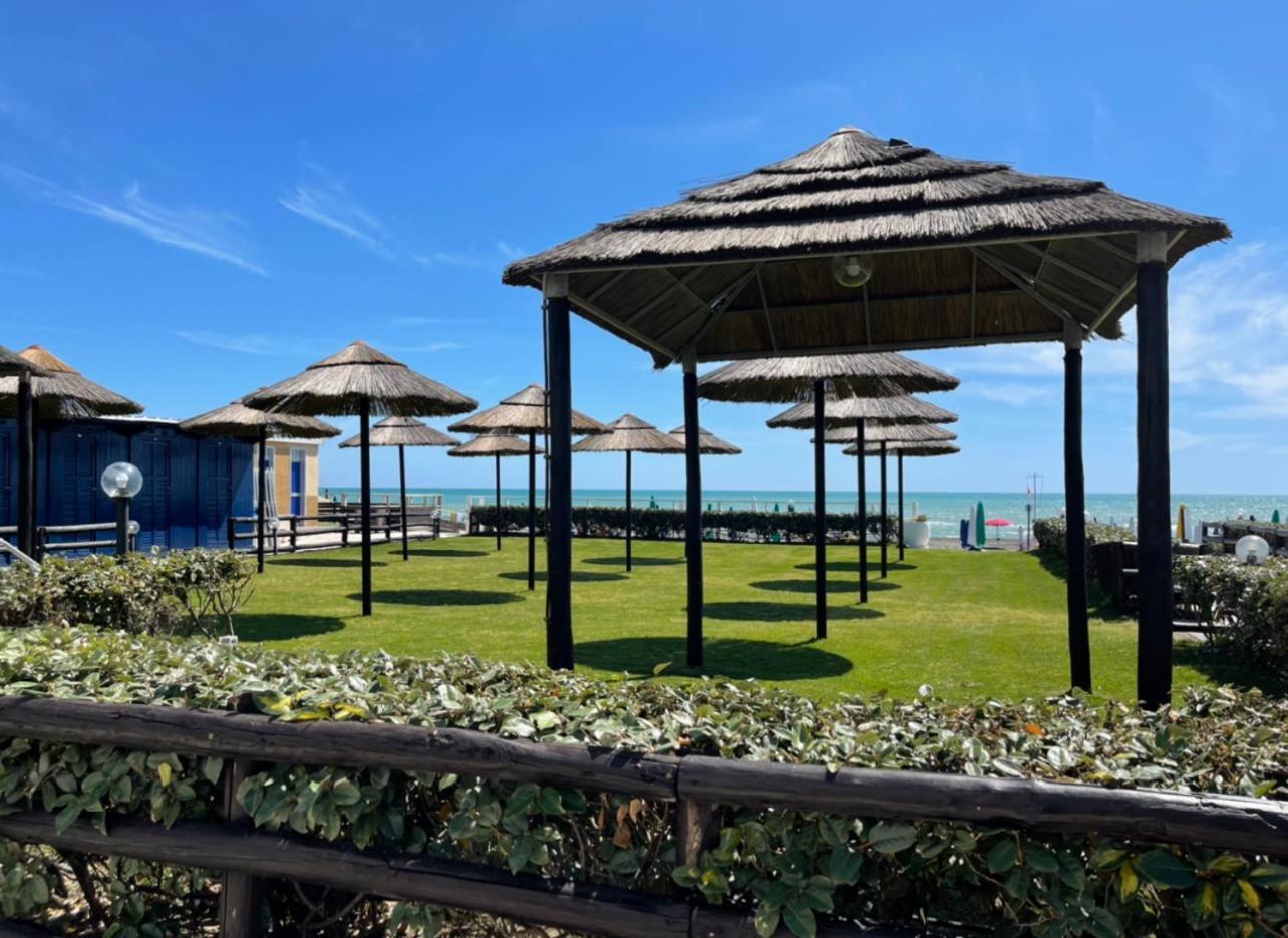 Ferienwohnung Penthouse Salus Sea View Terrace Lido di Ostia Exterior foto